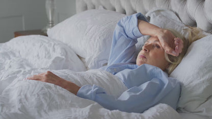 💤 Derila Ergo™ Nackenstützkissen aus Memory-Schaum – 2-in-1 ergonomische Nackenstütze für alle Schlaftypen 